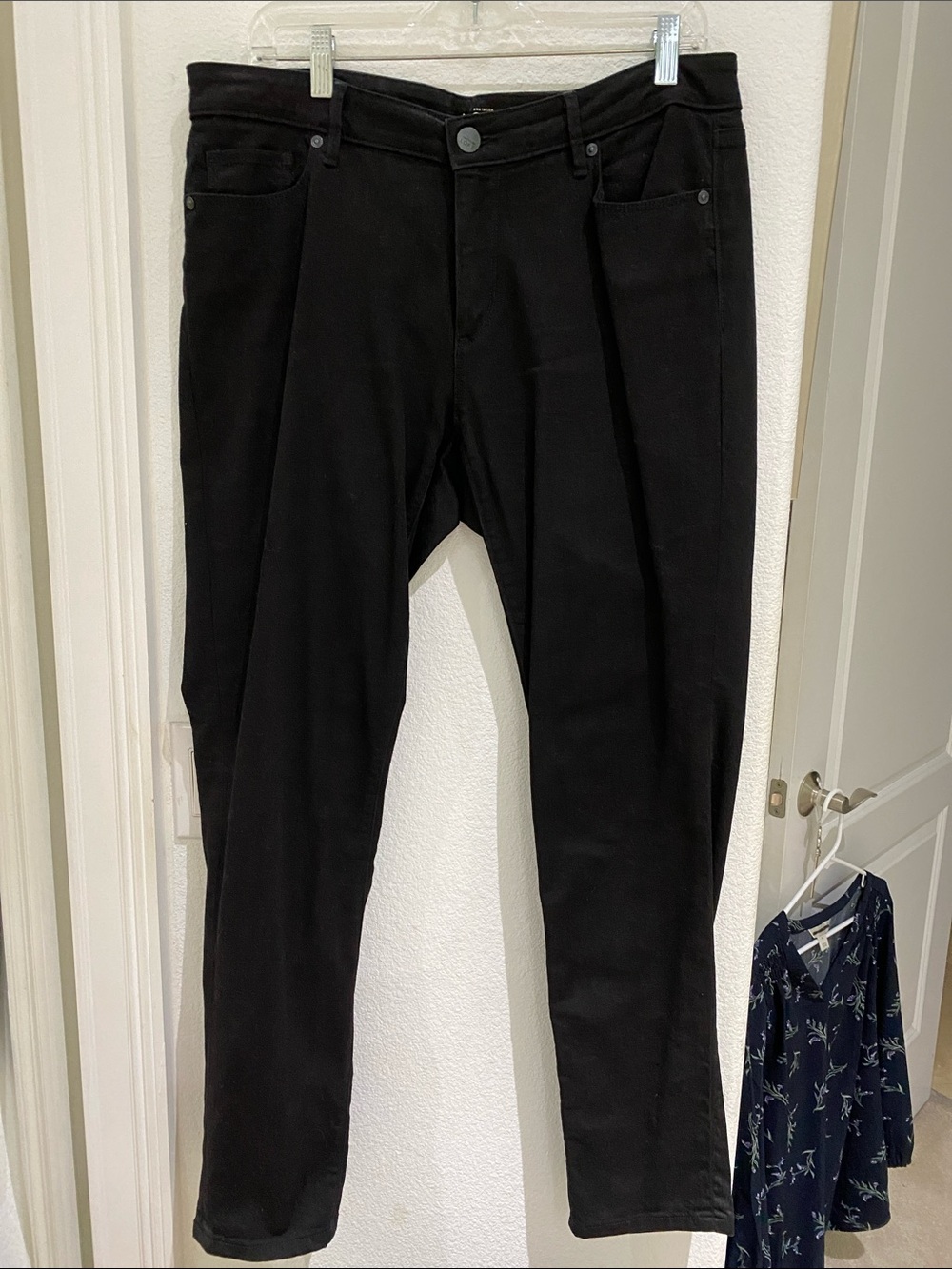 LOFT Curvy Skinny Jeans Black Size 31 / 12 Style 313835 - Like New